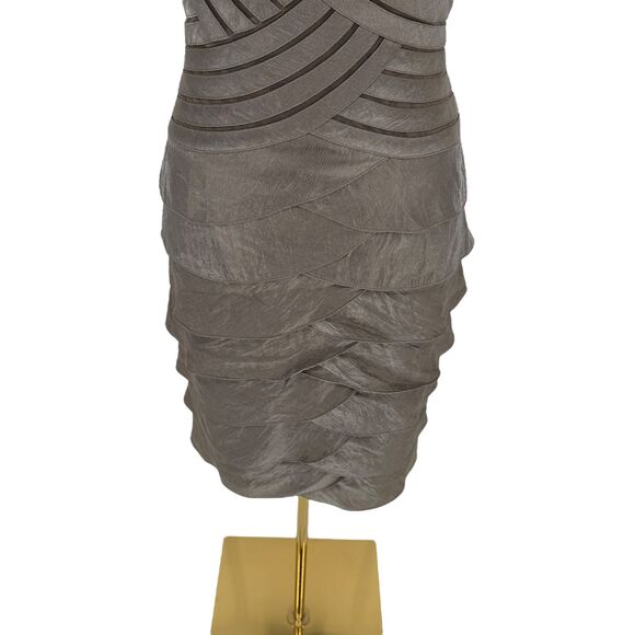 Adrianna Papell Tiered Sheath Dress Size 10 Metallic Shutter Pleat Gray FLAWS - Picture 4 of 10